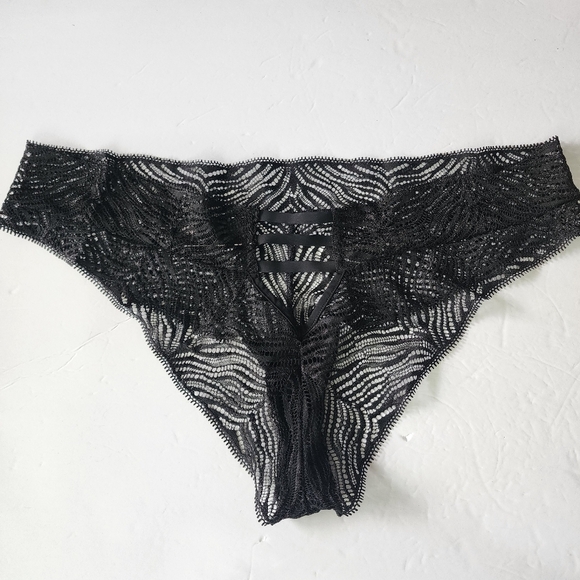 Victoria's Secret Black Zebra Lace Tanga Panty NWOT - Picture 2 of 7